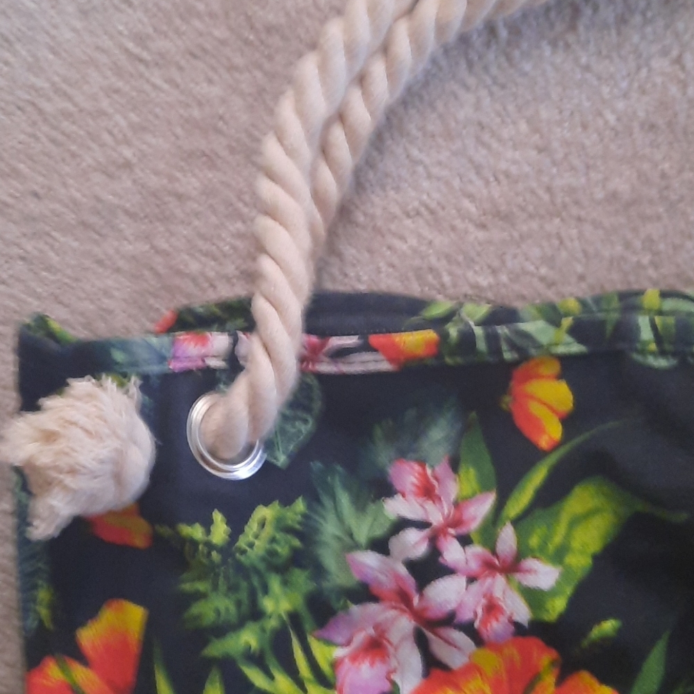Beach tote - Picture 2 of 4